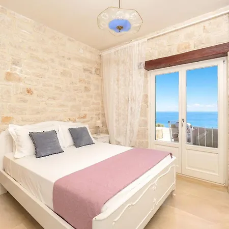 The Yiameli Collection - Levandi * Skinaria