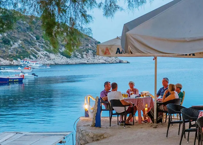 The Yiameli Collection - Levandi * 扎金索斯镇